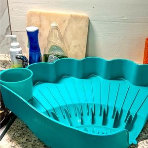Tupperware dish drainer USED